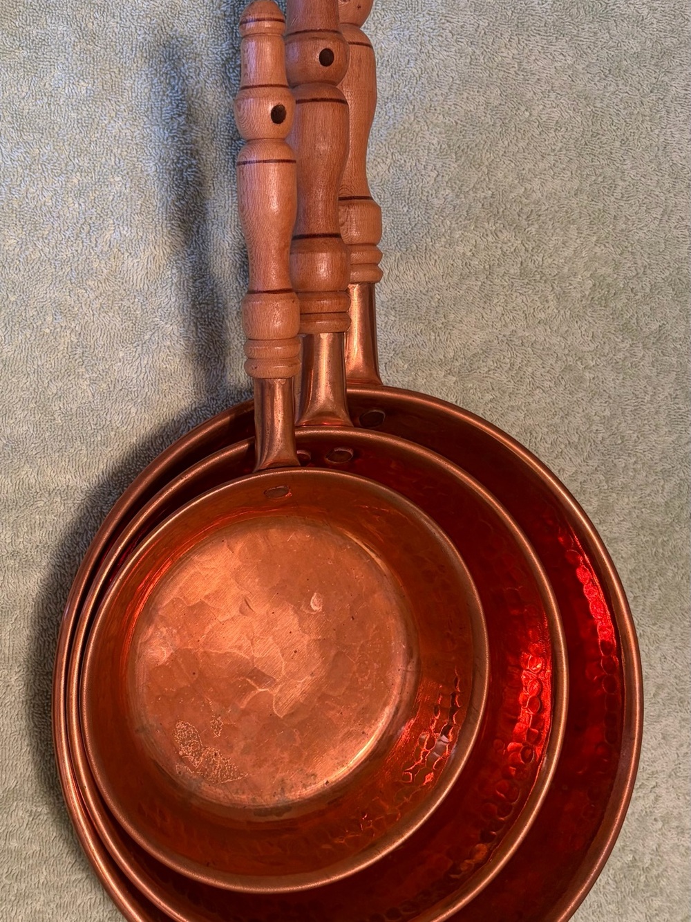 Vintage Hammered Copper Wall Decor Pan Set of 3 Wood Handles